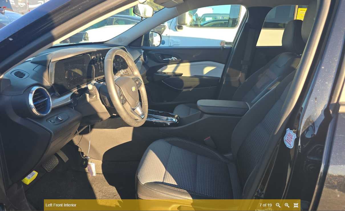 2025 Chevrolet Trax FWD LT