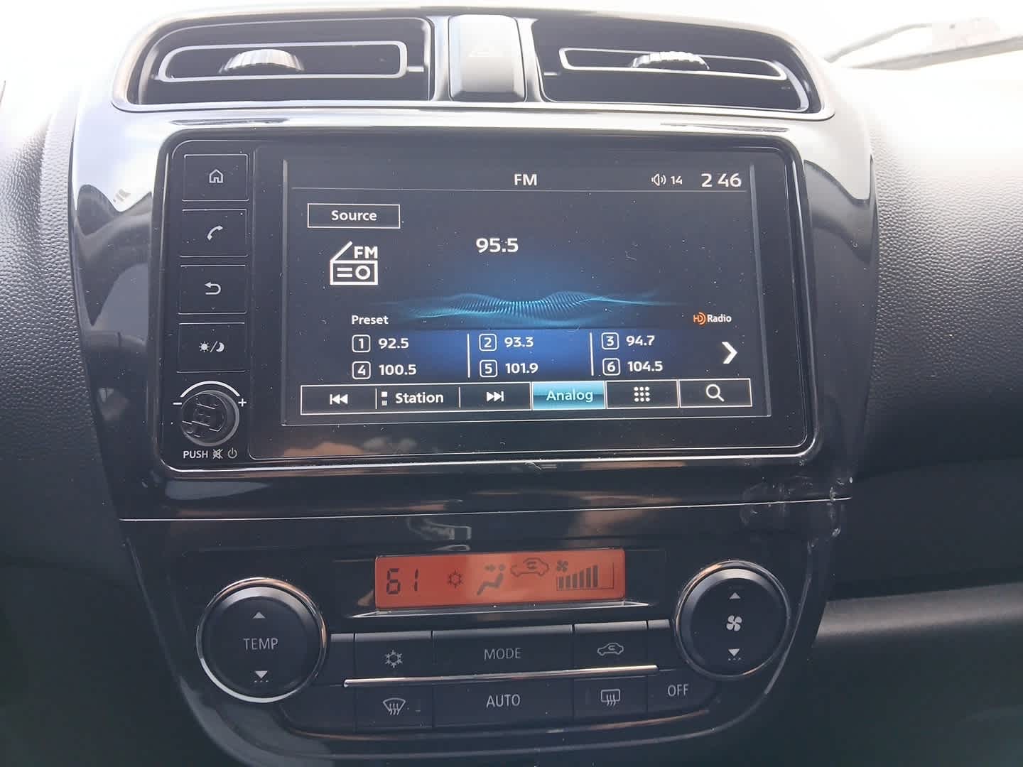 2024 Mitsubishi Mirage ES
