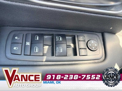 2025 Chrysler Voyager LX