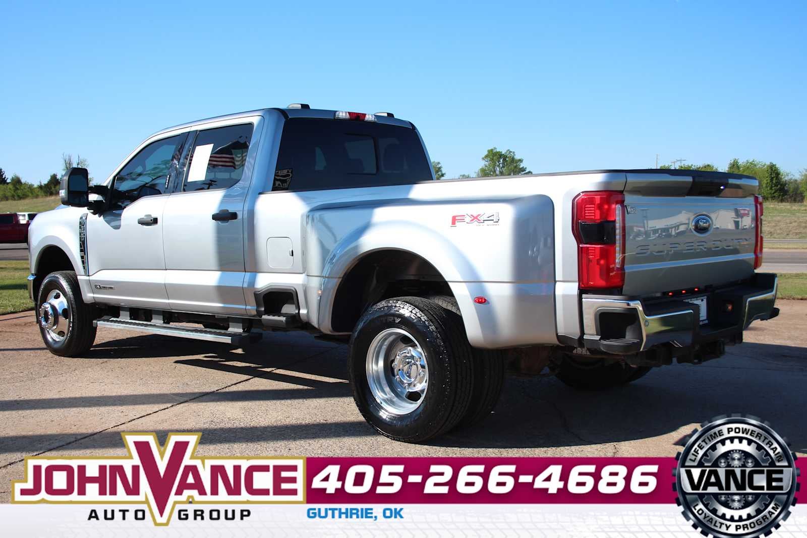 2024 Ford Super Duty F-350 DRW Pickup XLT