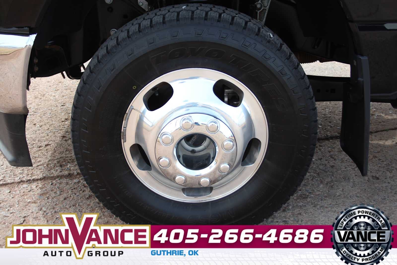 2024 Ford Super Duty F-350 DRW LARIAT