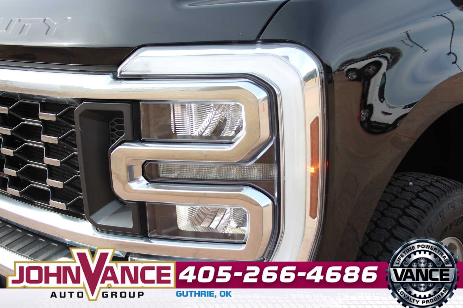 2024 Ford Super Duty F-350 DRW LARIAT