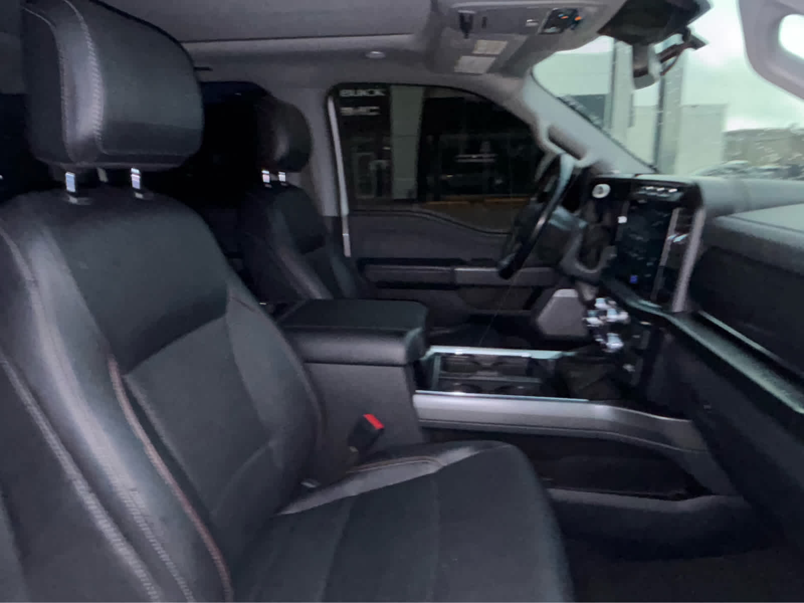 2023 Ford Super Duty F-350 DRW Pickup LARIAT