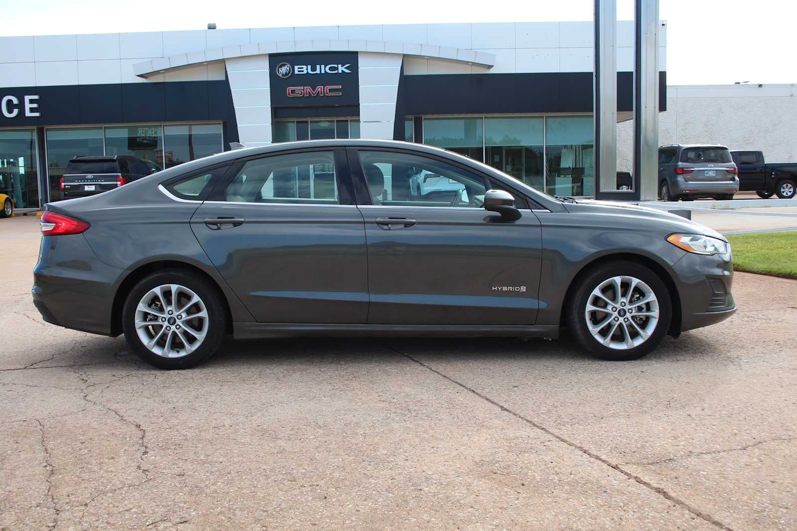 2019 Ford Fusion Hybrid SE